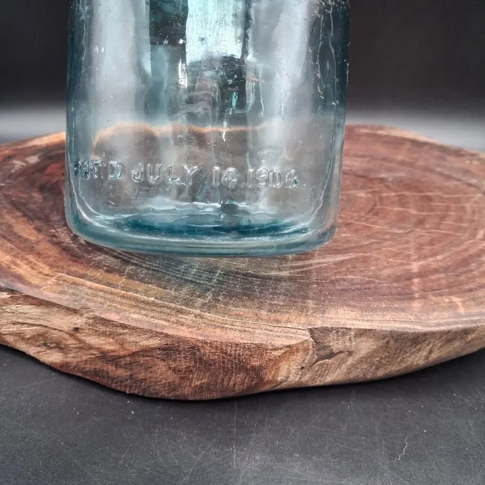 Tight Seal antique aqua